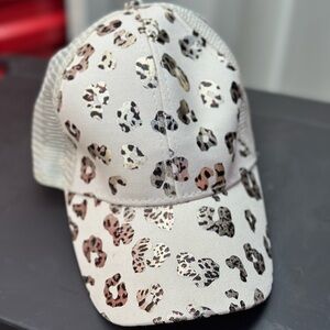 Boutique trucker hat